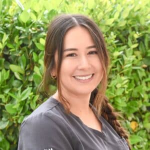 Jasmin-go-dental-team-headshot Dental assistant headshot jasmin go dental